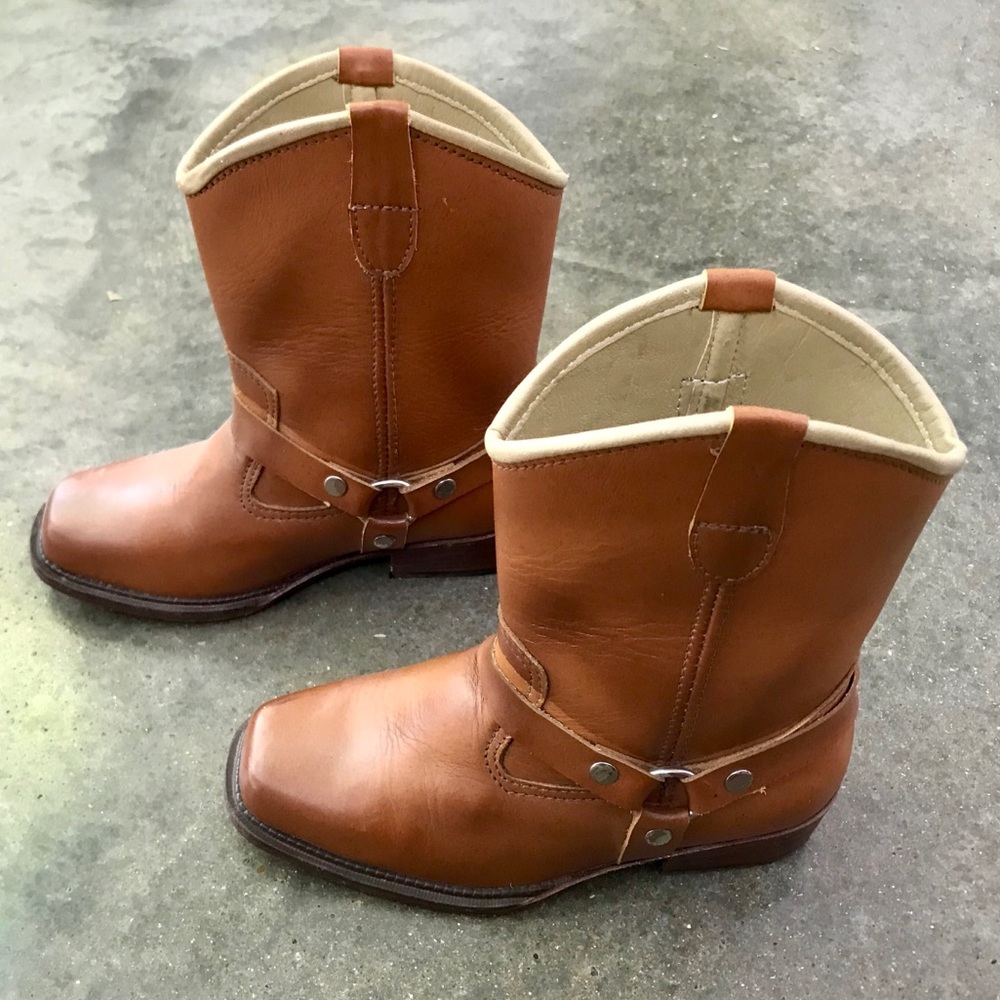 Leather boots